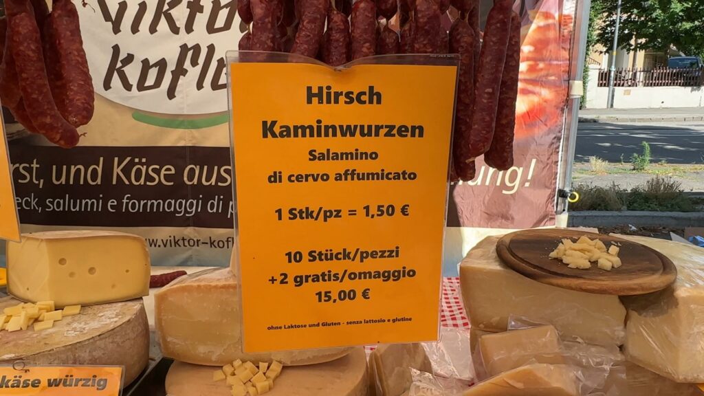 Freitagmarkt Meran Hirsch Kaminwurzen